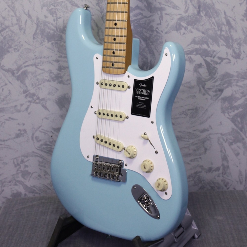 Fender Vintera 50s Stratocaster Modified Daphne Blue