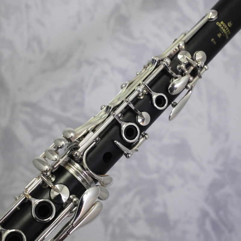 Buffet E11 Bb Clarinet Outfit