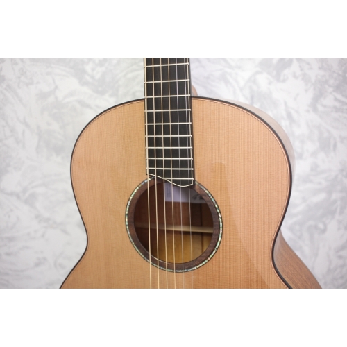 Lowden F50 Fiddleback Mahogany/Red Cedar