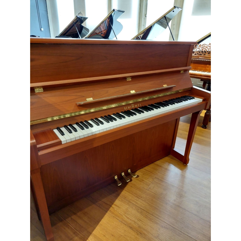 Piano light for store upright piano