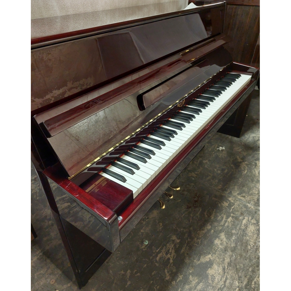 Eavestaff mini deals grand piano