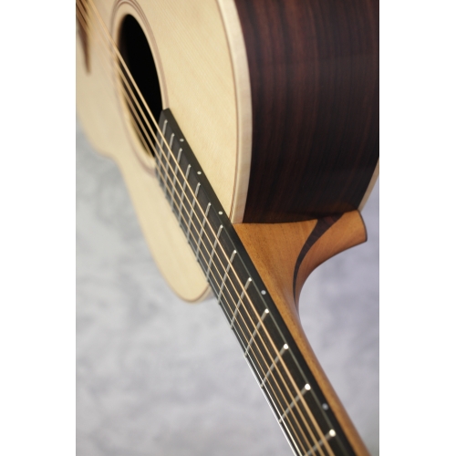 Lowden F32 Acoustic Guitar