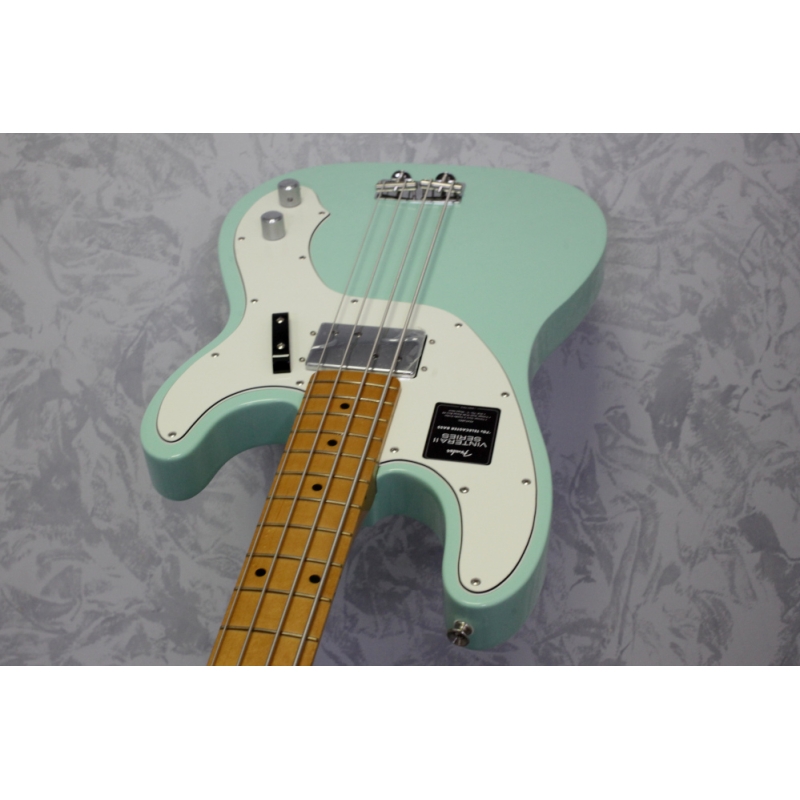 Fender '70s Vintera II Tele Bass Surf Green