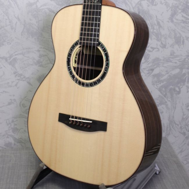 Lakewood M-32 (as new - see description)